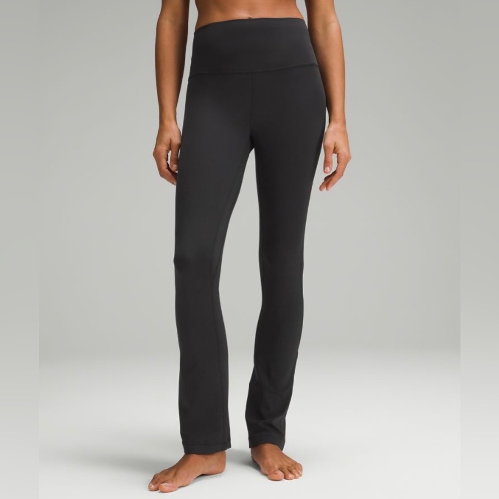 NWOT Lululemon Align High Rise Mini Flare Short - Black - Size 6
